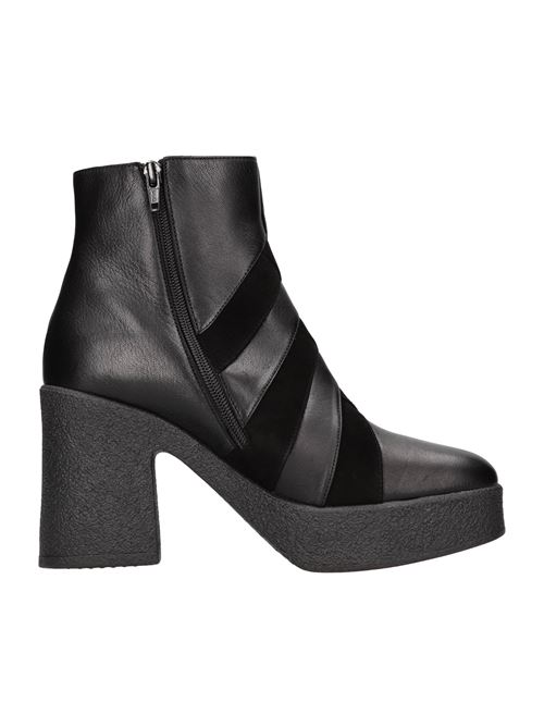 Leather and suede ankle boots CHIE MIHARA | LAGALET DUQUENERO